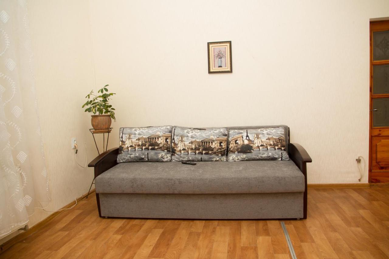 Apartment On Zhukovskogo Odessa Ngoại thất bức ảnh